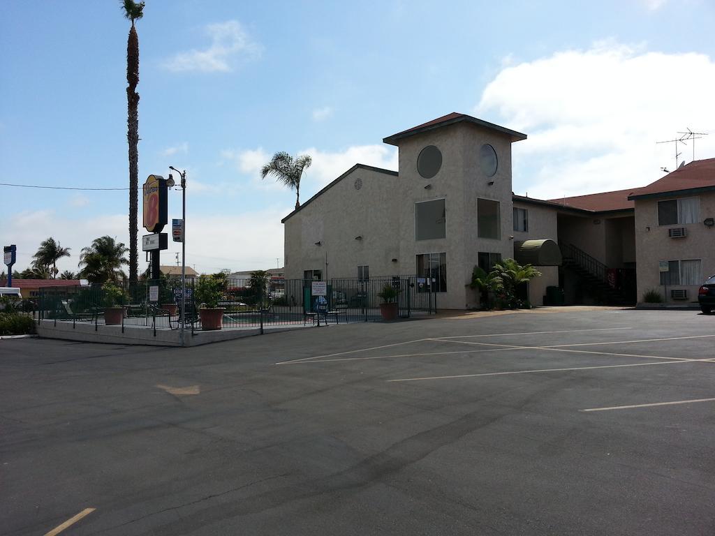 Super 8 By Wyndham San Diego/Imperial Beach Exteriör bild