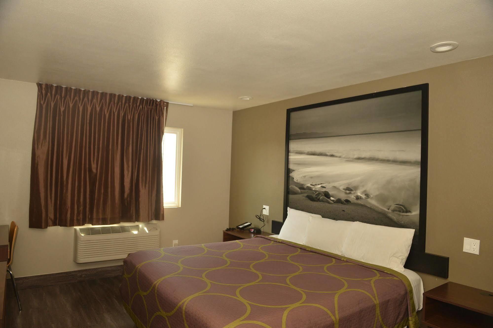 Super 8 By Wyndham San Diego/Imperial Beach Exteriör bild